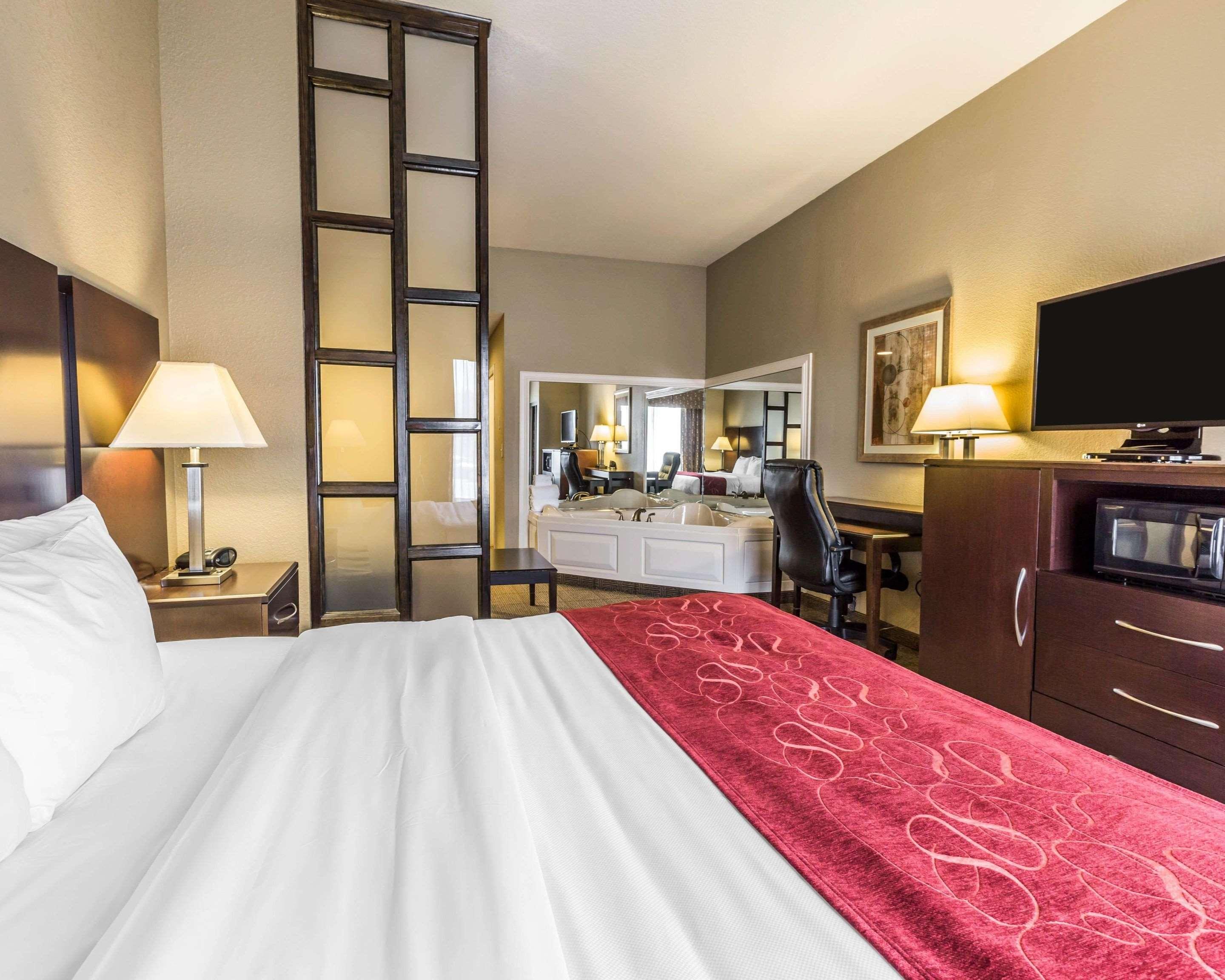 Comfort Suites Commerce Eksteriør bilde