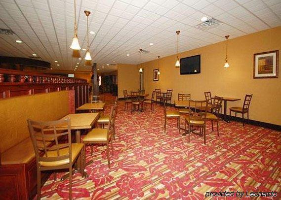 Comfort Suites Commerce Restaurant bilde
