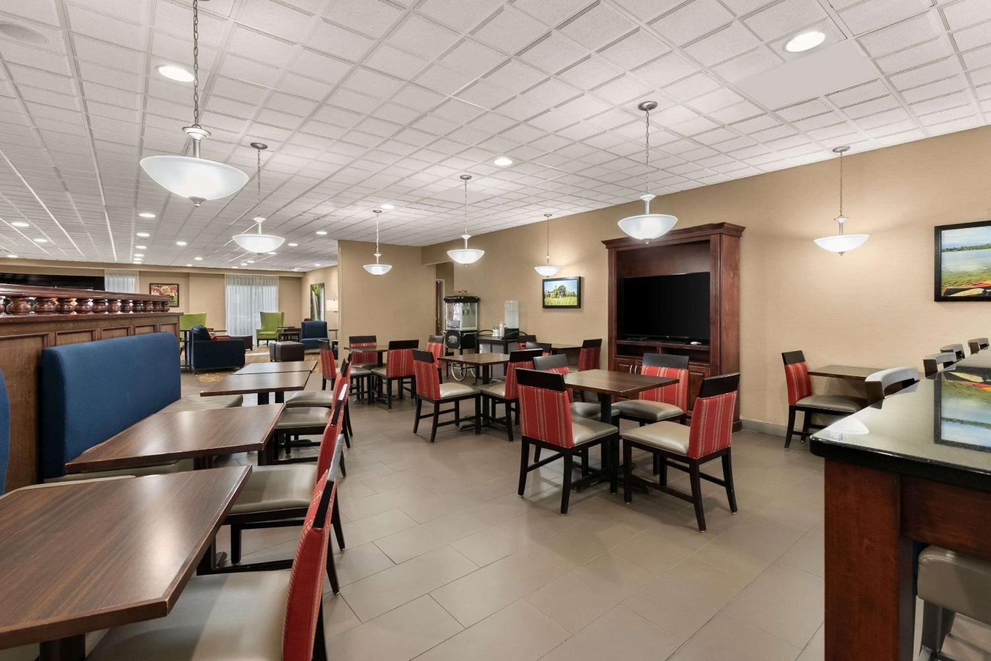 Comfort Suites Commerce Eksteriør bilde