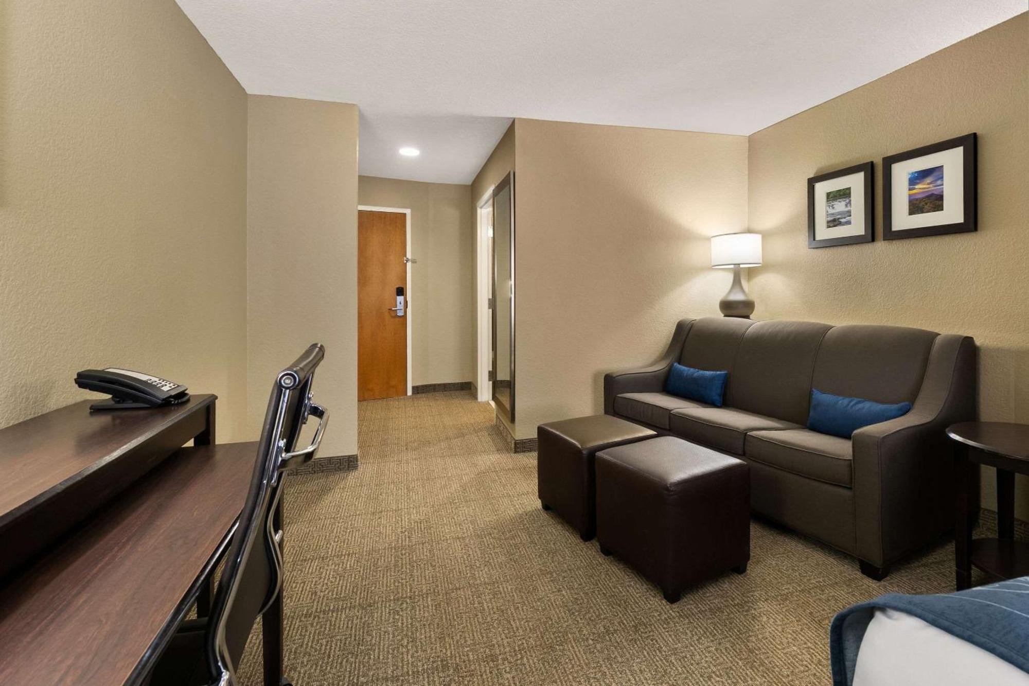 Comfort Suites Commerce Eksteriør bilde