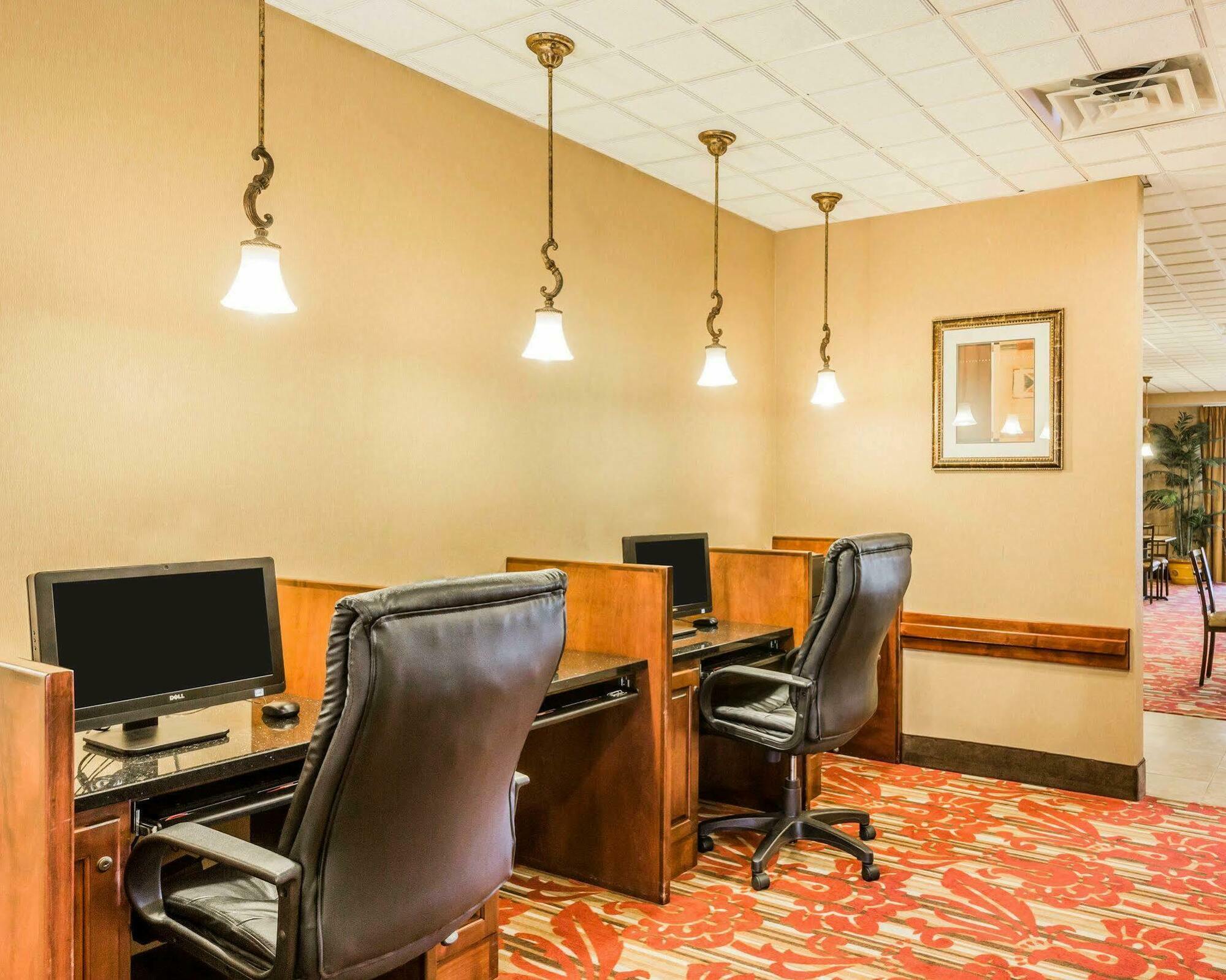 Comfort Suites Commerce Eksteriør bilde